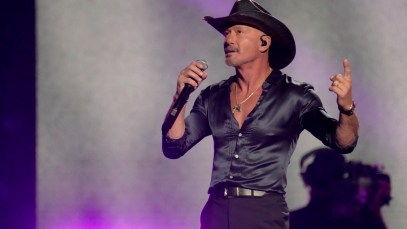 It’s Hard Not To Cry Listening to These 4 Tim McGraw Songs