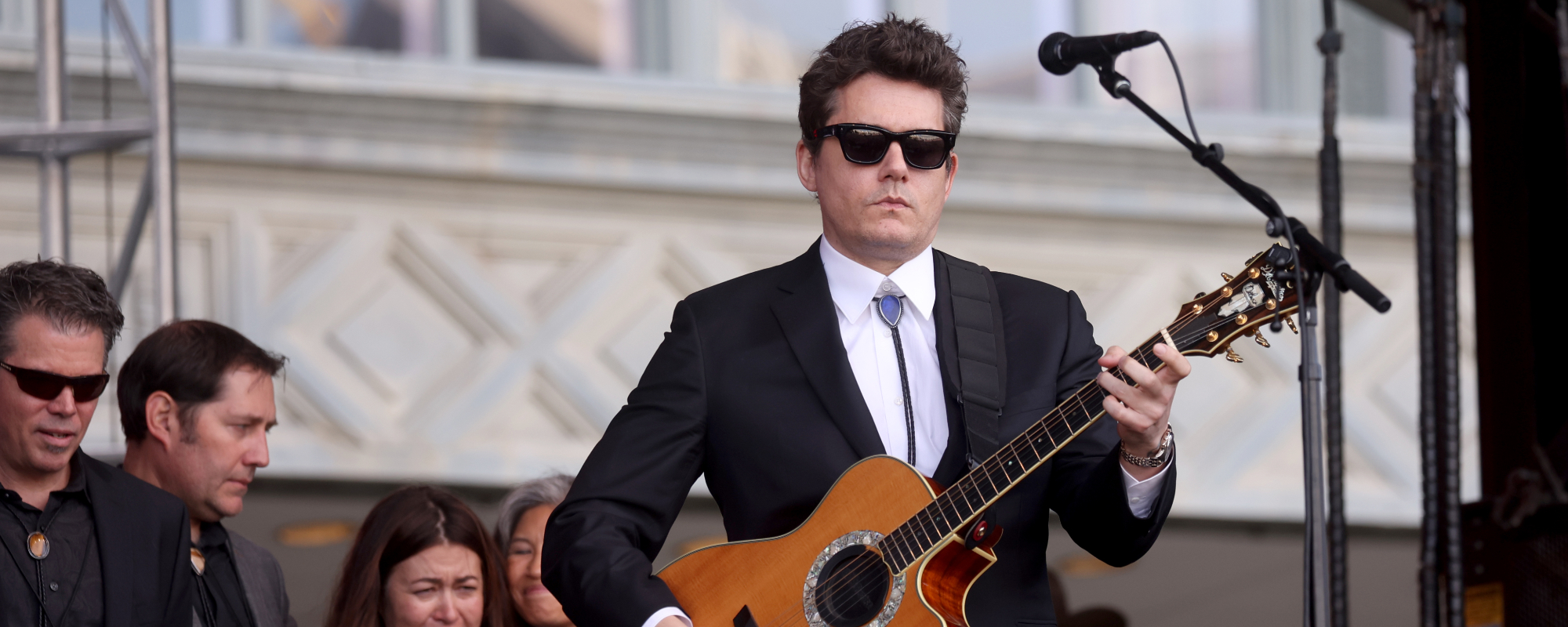 John Mayer Tearfully Pays Tribute to Bob Weir With Emotional Performance and Eulogy