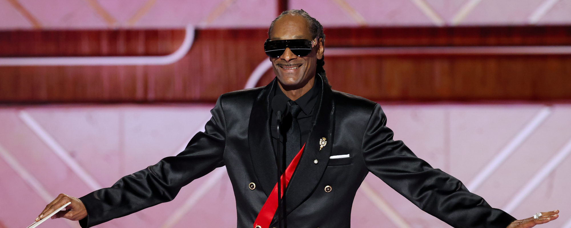 Snoop Dogg Censored at Golden Globes After Unscripted Comment