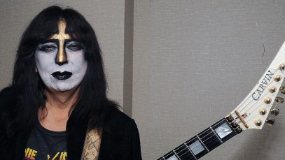 Vinnie Vincent Warns Album Could Stay Unreleased if Fans Don’t Buy In