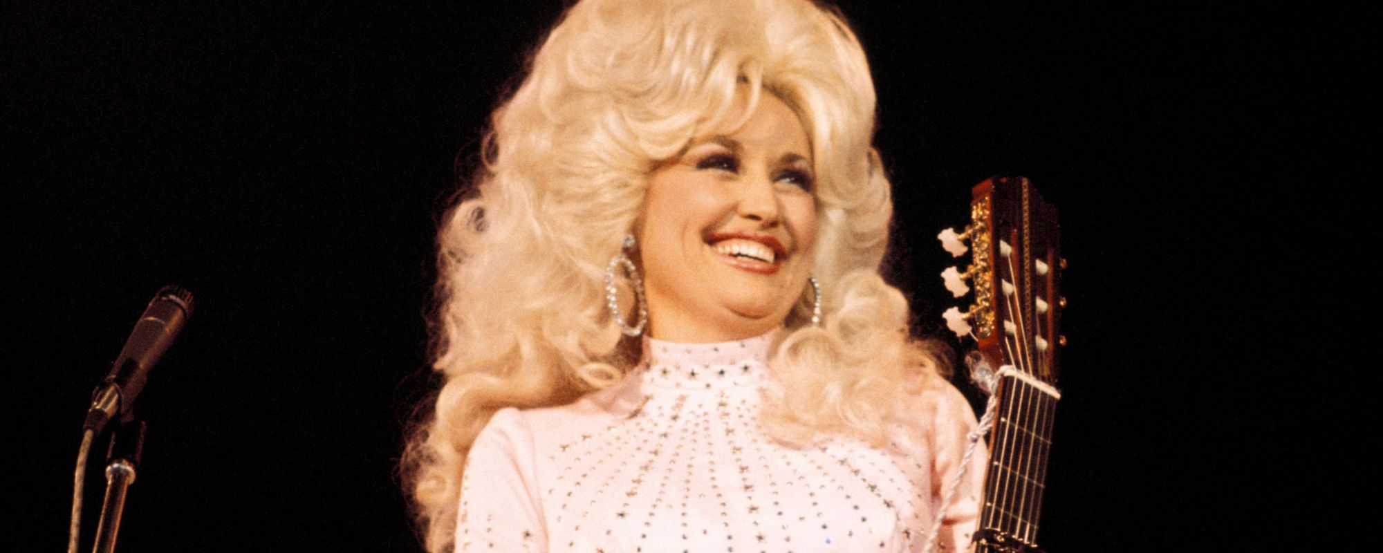 Dolly Parton Once Played an Embarrassing Practical Joke on This Iconic Producer While Meeting Ringo Starr