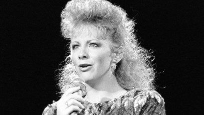 On This Day in 1990, Reba McEntire Made the Leap From Country Singer to Movie Star