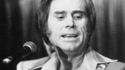 George Jones performing in the 1980s