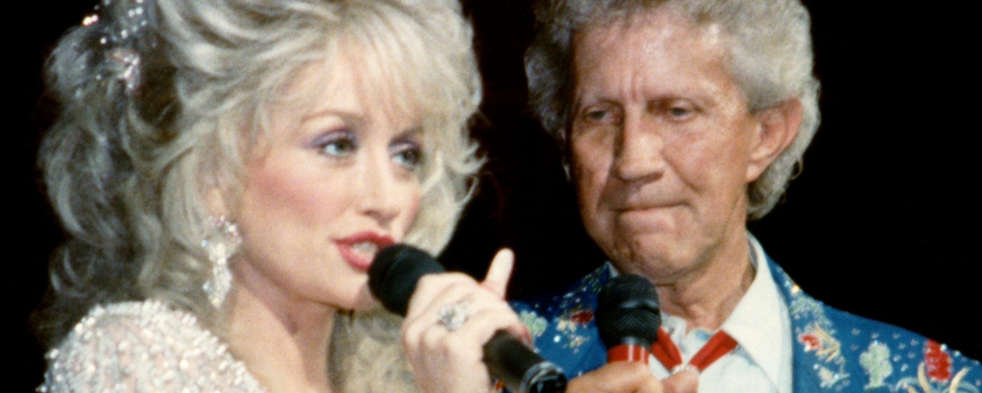 Dolly Parton and Porter Wagoner on stage together