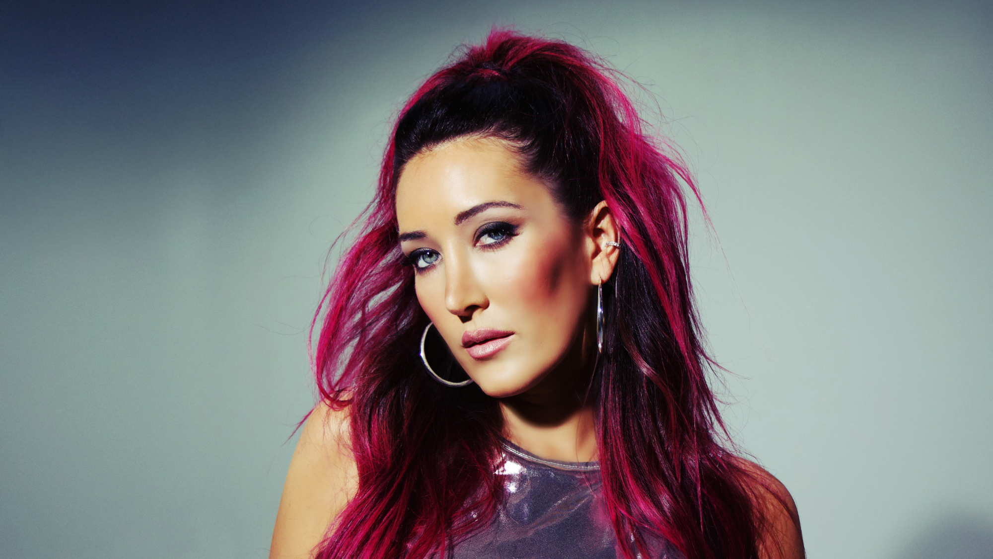 Aubrie Sellers on Turning Relationship Woes into Art, Opening for Parker McCollum, and Learning from Mom Lee Ann Womack (Exclusive)