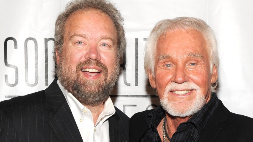 Don Schlitz Wrote Most of This Massive Kenny Rogers Hit in 20 Minutes